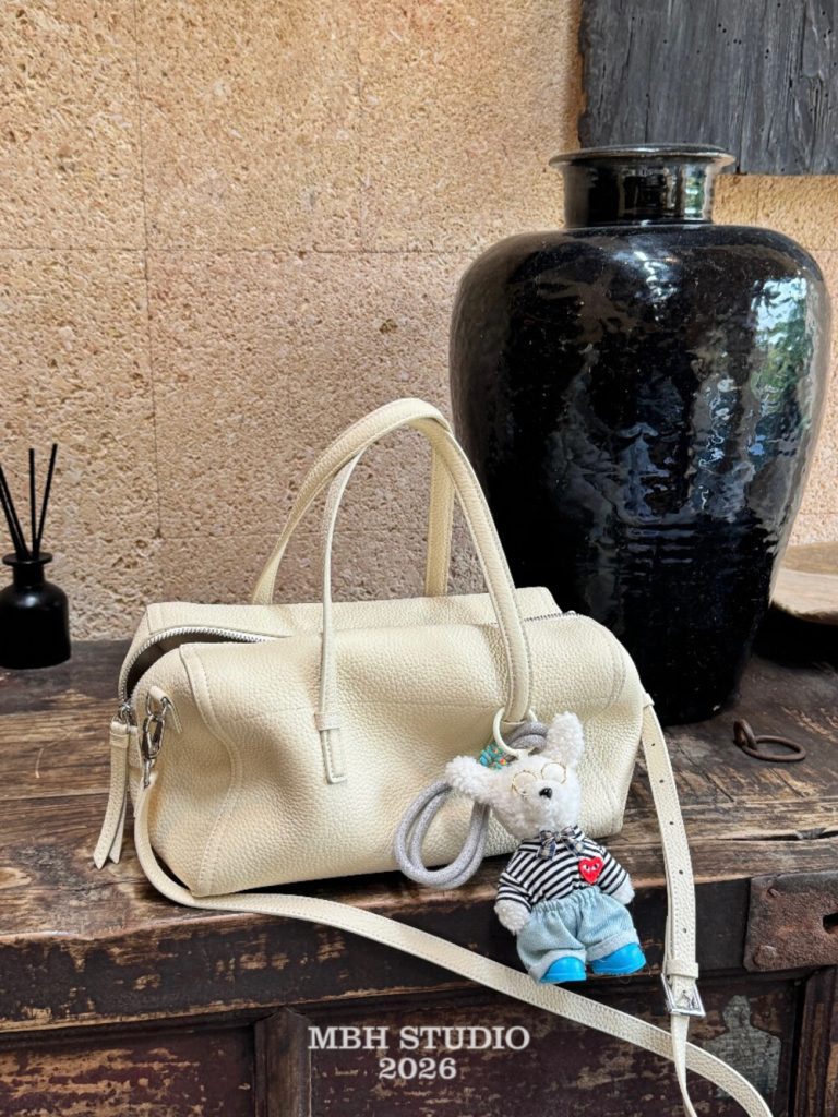 MBH Minimalist Summer Boston Pillow Bag Large Capacity Commuter Travel Crossbody Handbag with Shoulder Strap